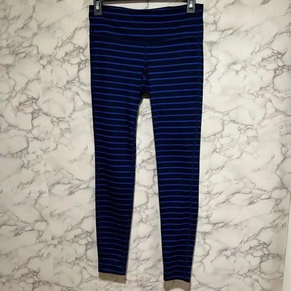 Athleta Chaturanga Admiral Stripe 7/8 Legging - Picture 4 of 6